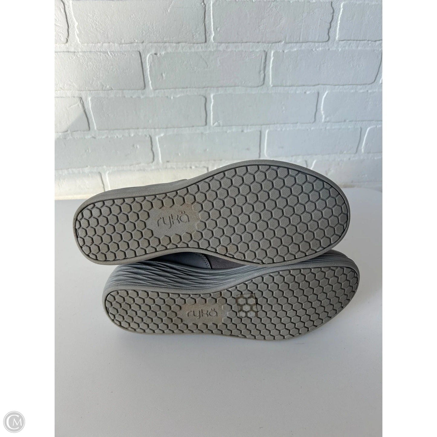 Boots Ankle Flats By Ryka In Grey, Size: 10