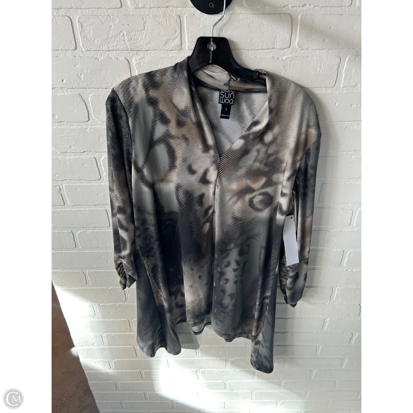 Top Long Sleeve By Clara Sun Woo In Grey & Tan, Size: S