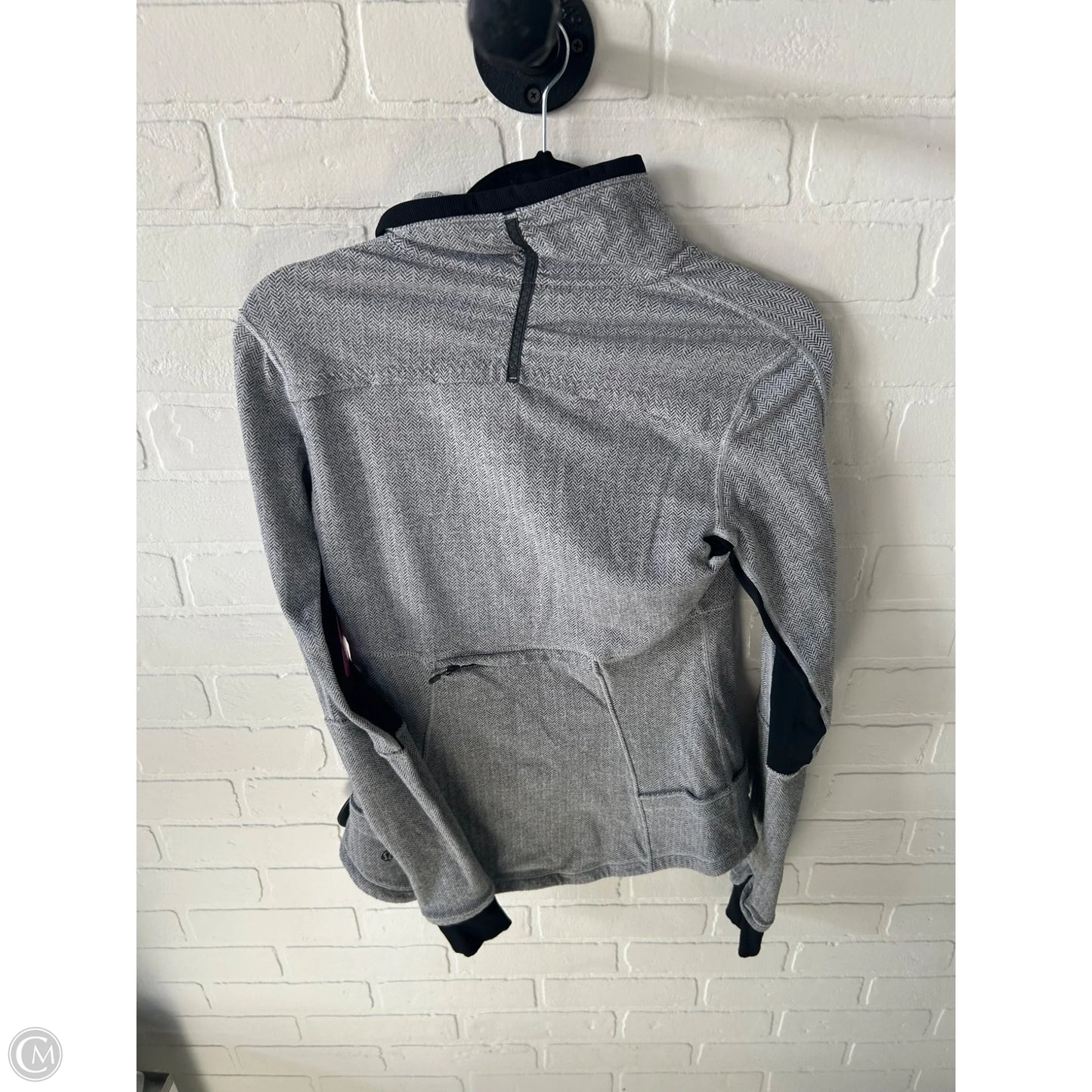 Athletic Top Long Sleeve Collar By Lululemon In Black & Grey, Size: S