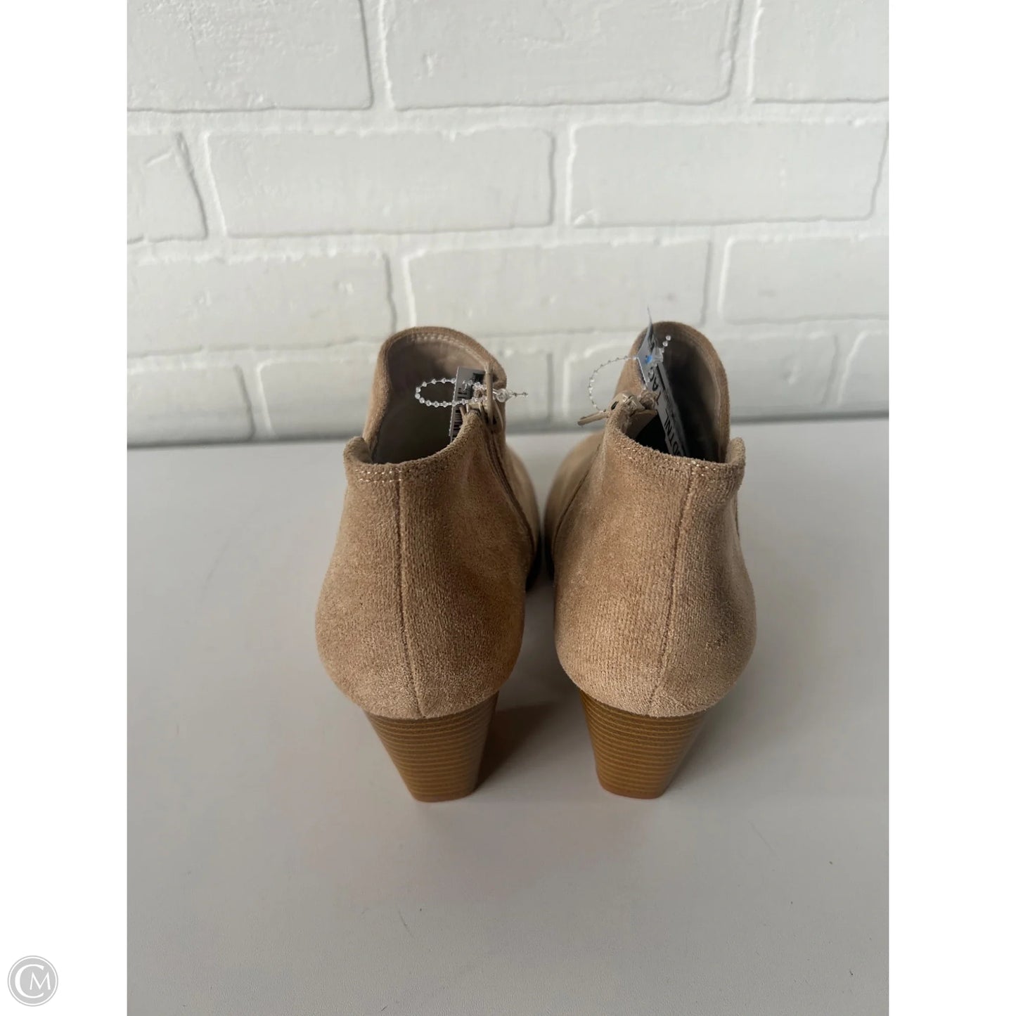 Boots Ankle Heels By Clothes Mentor In Tan, Size: 6.5