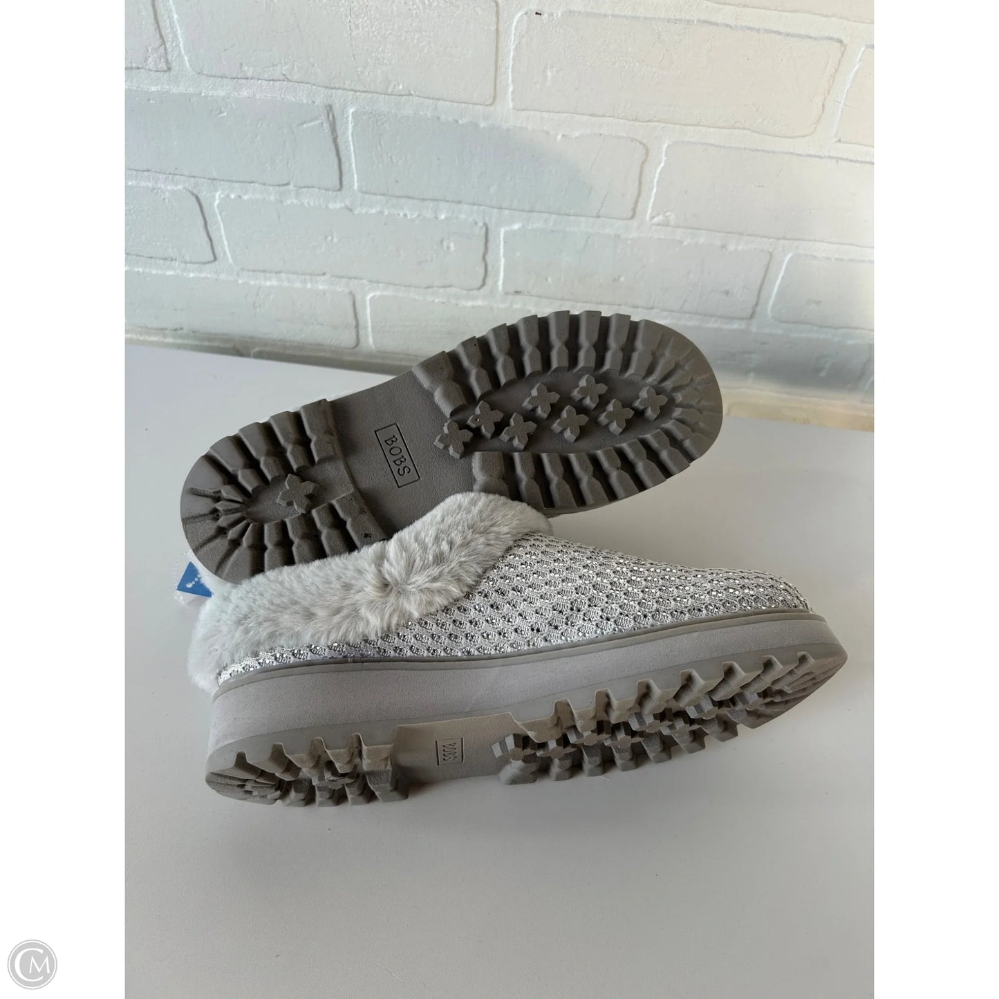 Shoes Flats By Bobs In Grey, Size: 10