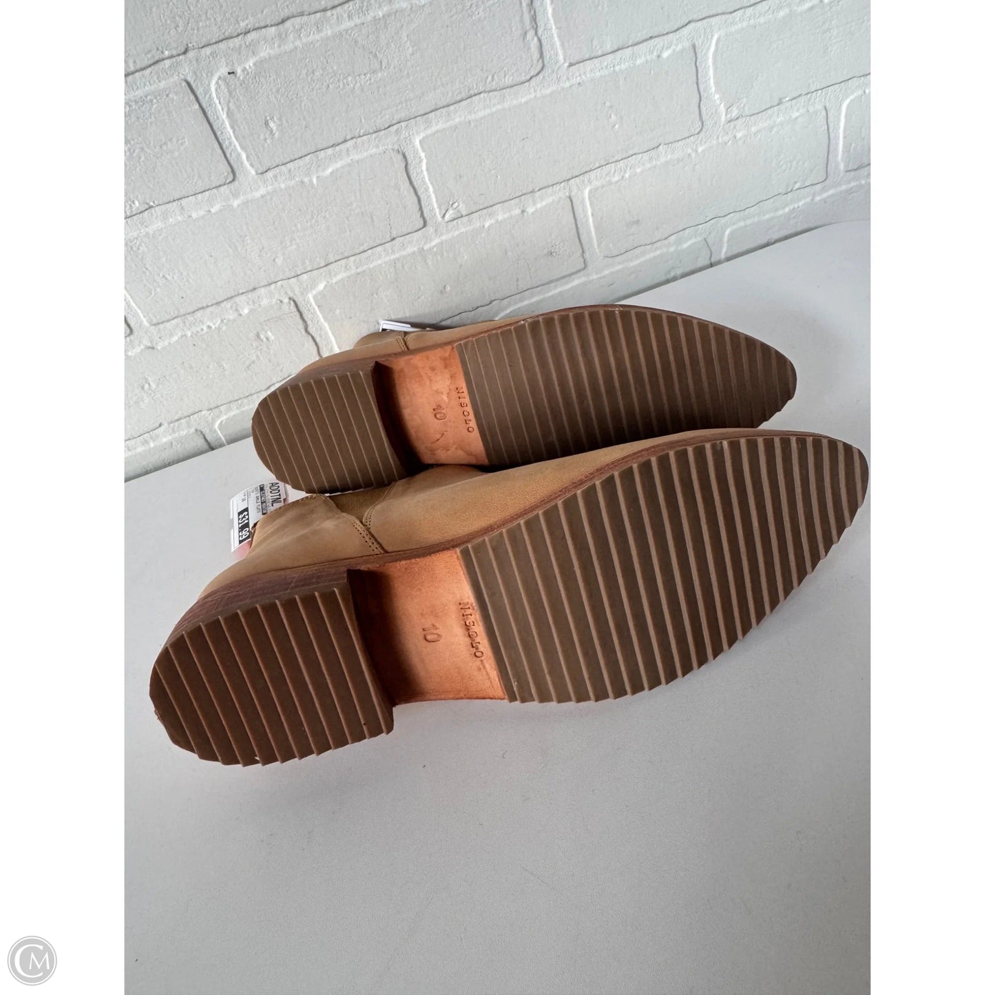 Boots Ankle Flats By Clothes Mentor In Tan, Size: 10