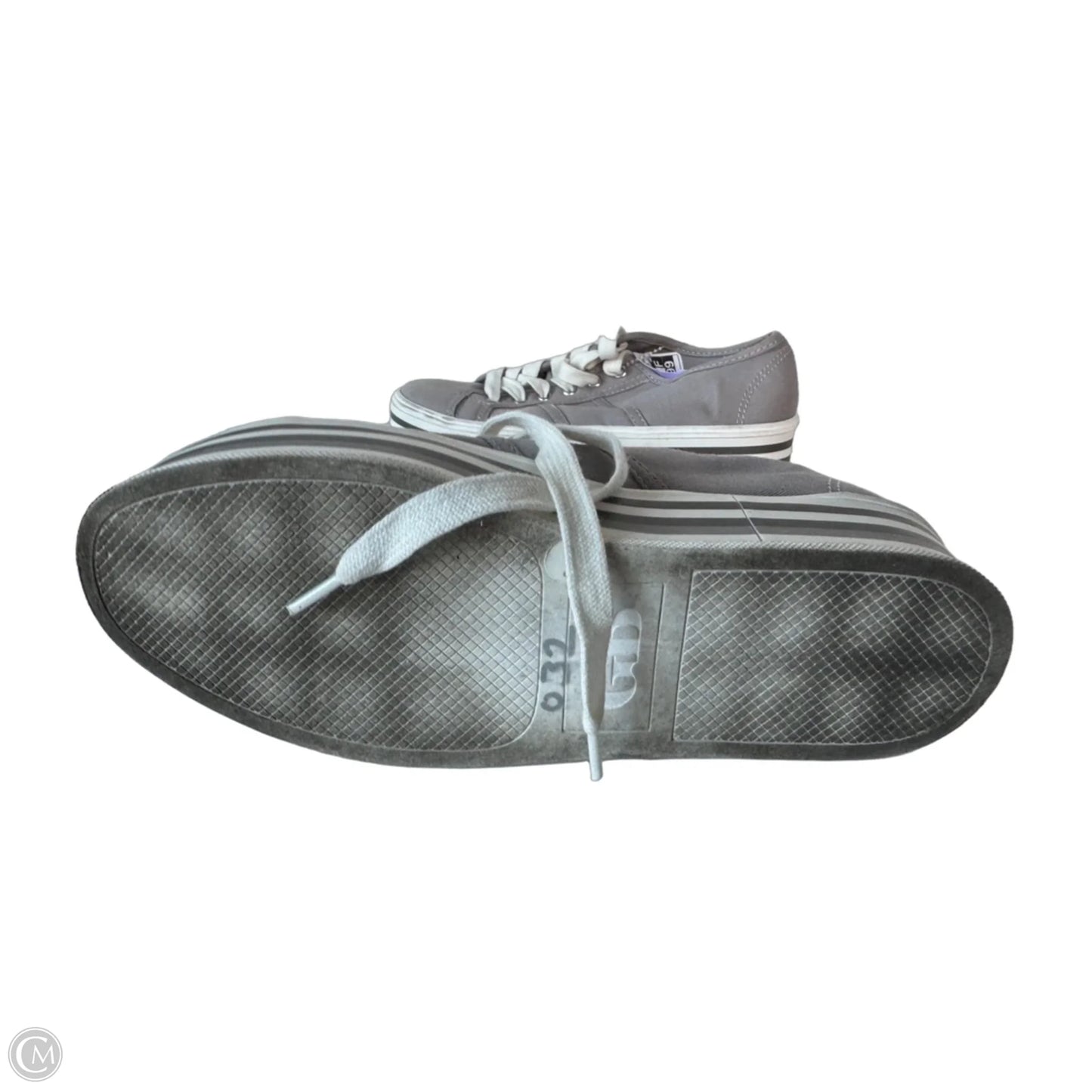 Shoes Sneakers By Gb In Grey & White, Size: 6.5