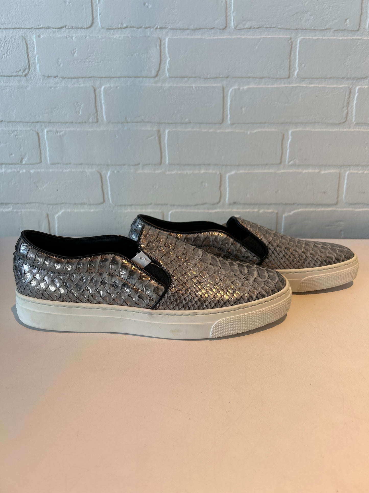 Shoes Sneakers By zcd montreal In Grey & White, Size: 10.5