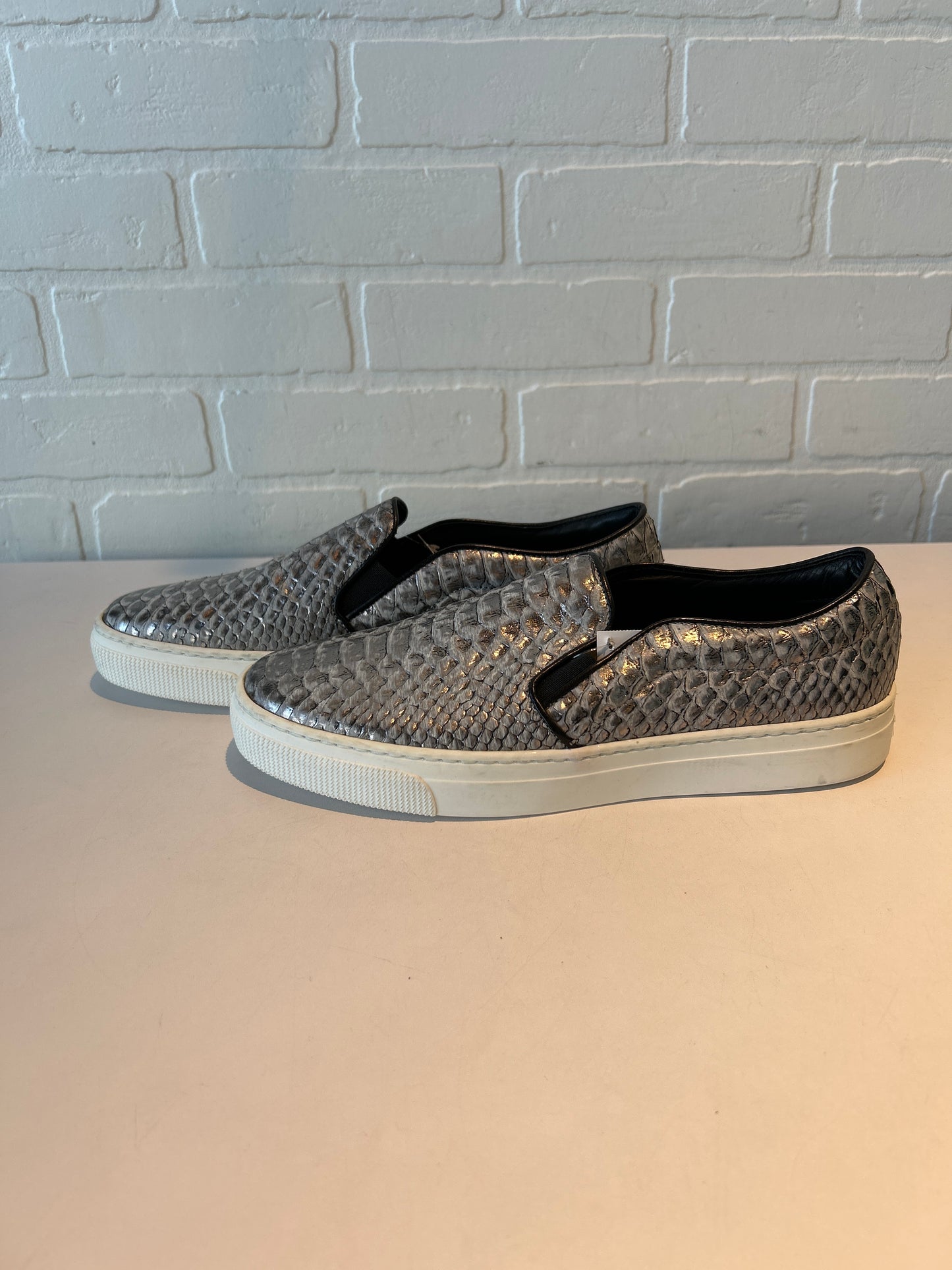 Shoes Sneakers By zcd montreal In Grey & White, Size: 10.5