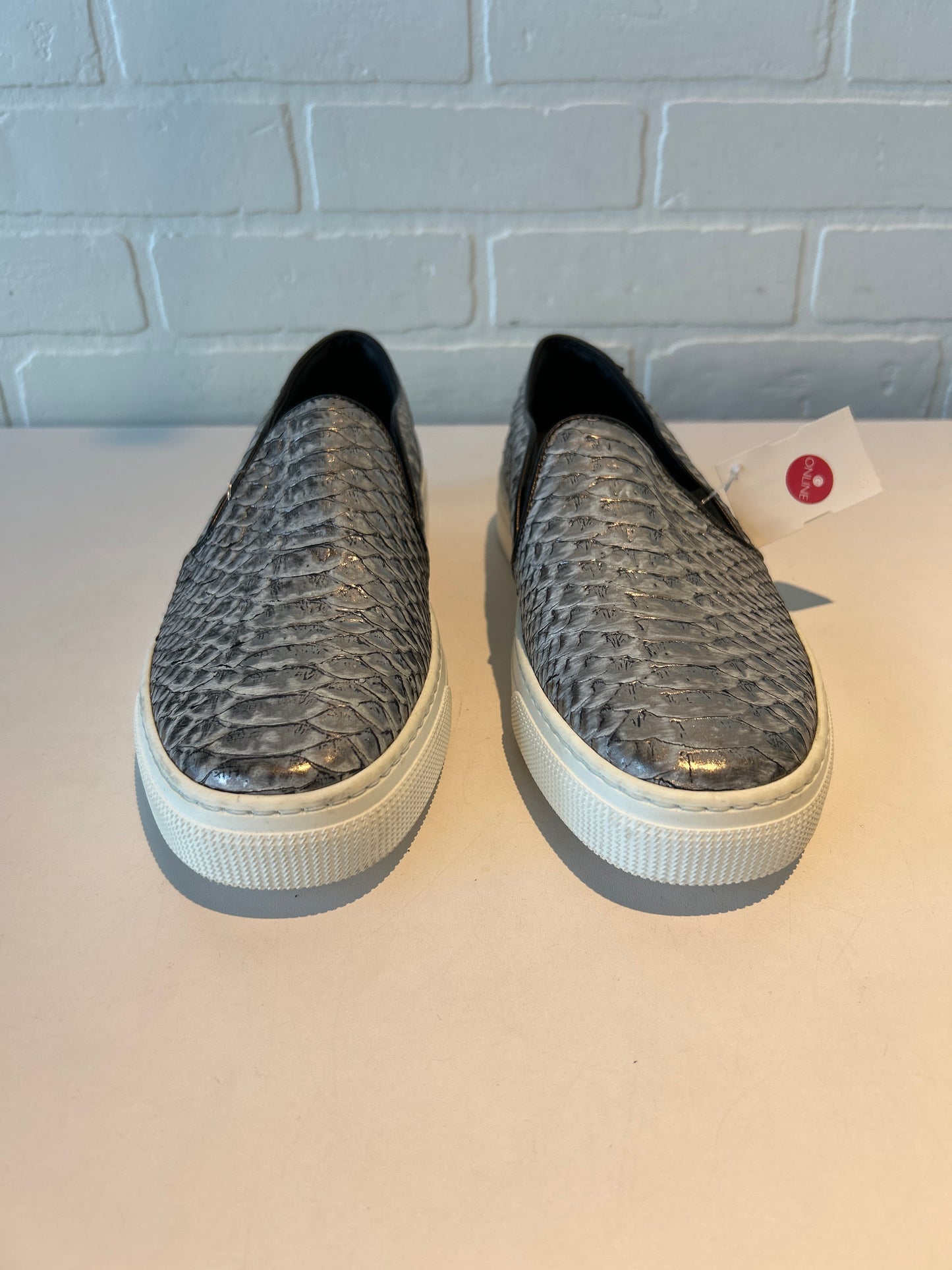 Shoes Sneakers By zcd montreal In Grey & White, Size: 10.5