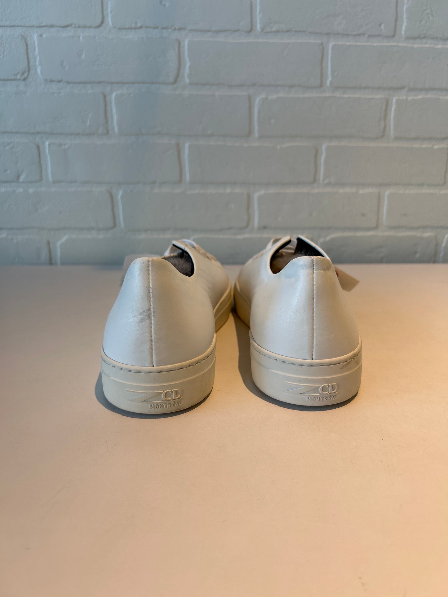 Shoes Sneakers By zcd montreal In White, Size: 10.5