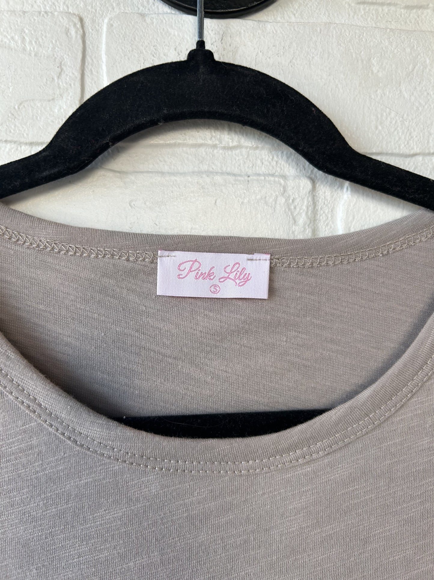 Dress Casual Midi By Pink Lily Size: S