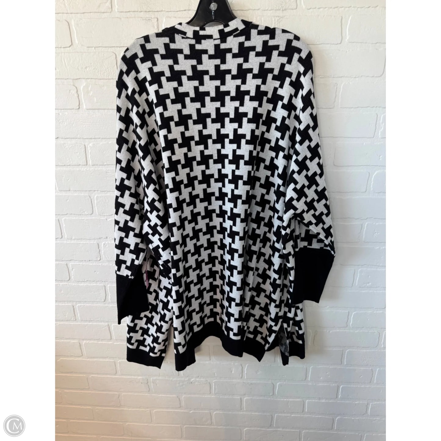 Sweater Cardigan By Chicos In Black & White, Size: L