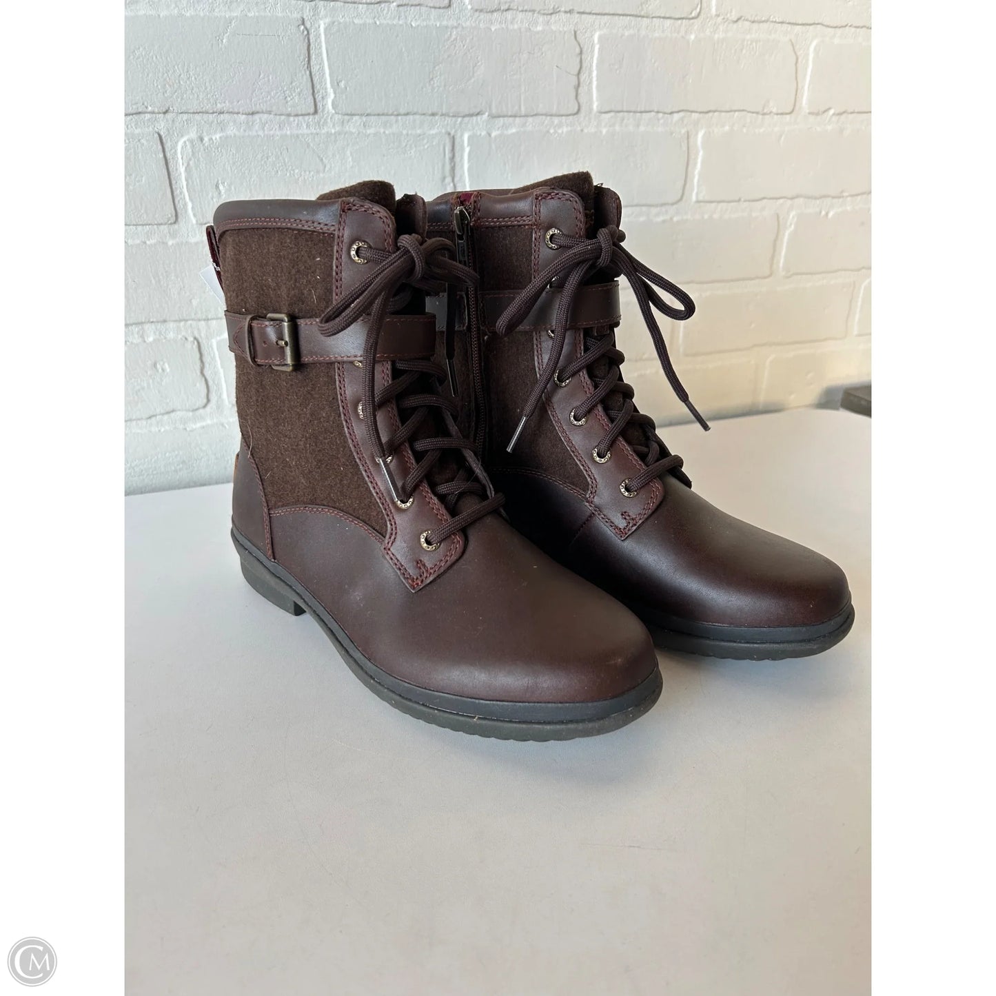 Boots Designer By Ugg In Brown, Size: 8