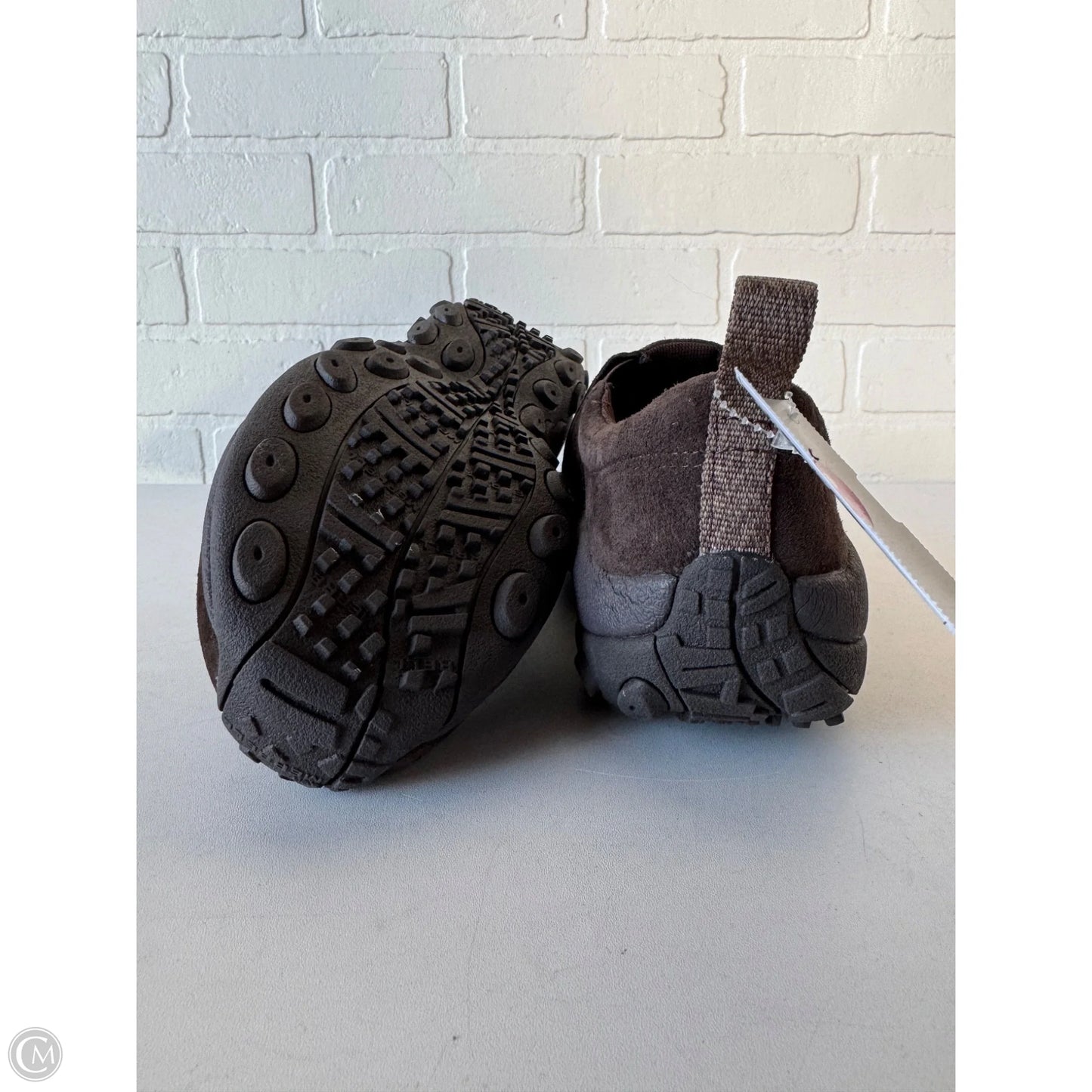 Shoes Flats By Merrell In Brown, Size: 7