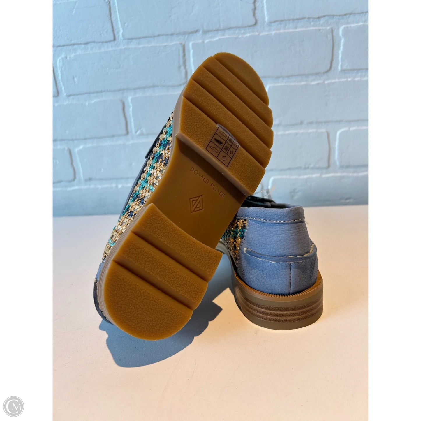 Shoes Flats By Donald Pliner In Blue & Cream, Size: 5.5