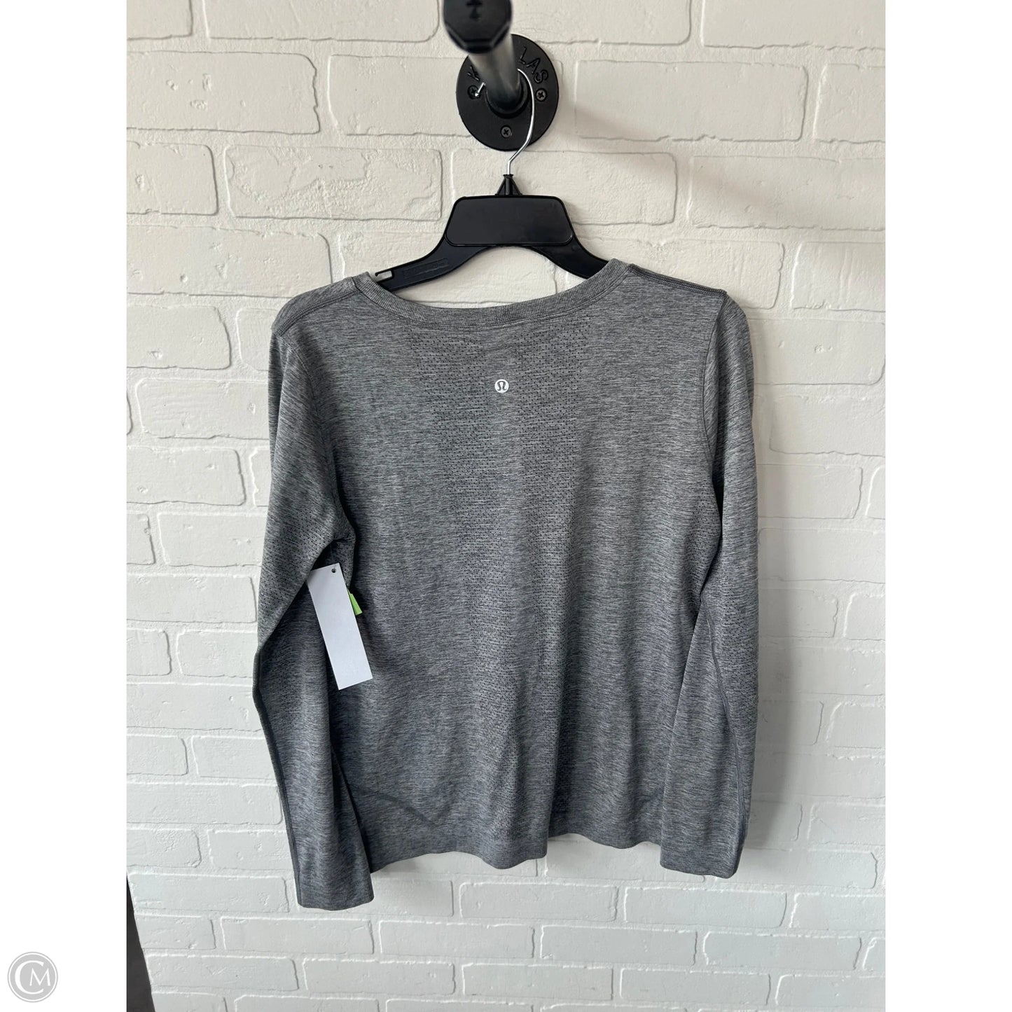 Athletic Top Long Sleeve Crewneck By Lululemon In Grey, Size: M
