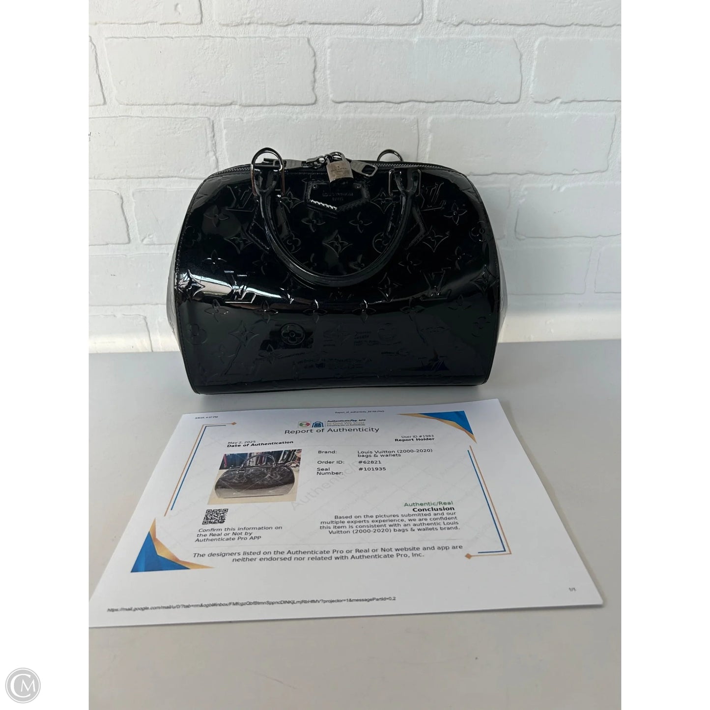 Handbag Luxury Designer By Louis Vuitton, Size: Medium