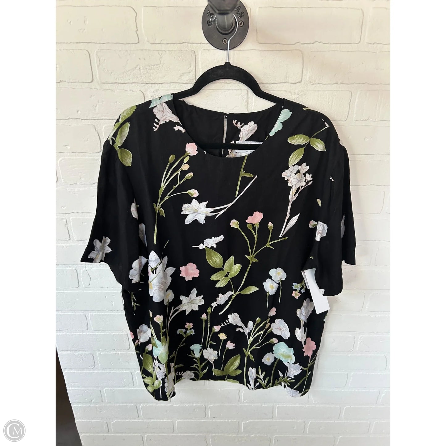 Top Short Sleeve By Clothes Mentor In Black, Size: Xl