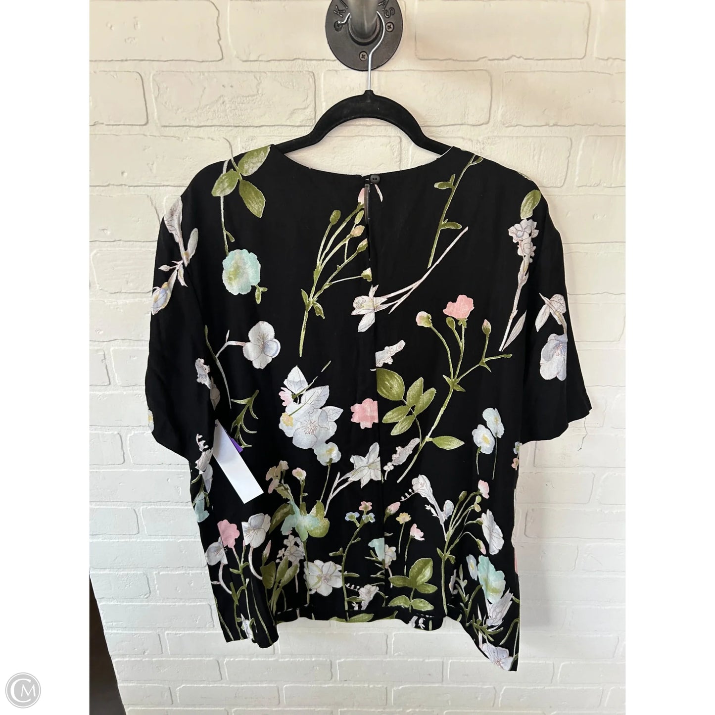 Top Short Sleeve By Clothes Mentor In Black, Size: Xl