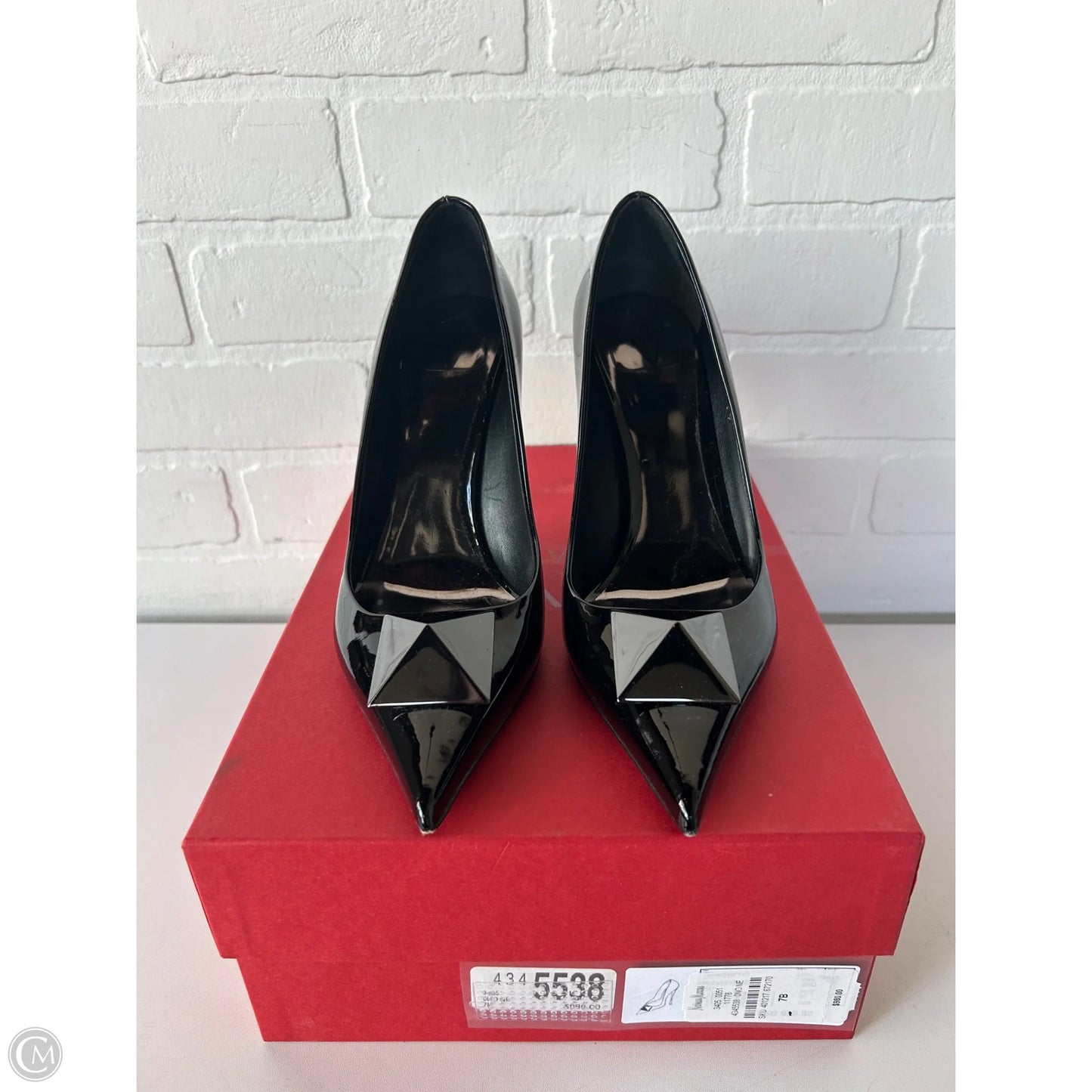 Shoes Luxury Designer By Valentino-garavani In Black, Size: 7