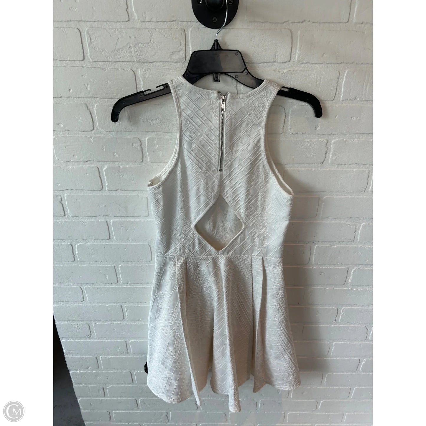 Dress Casual Short By Parker In White, Size: Xs