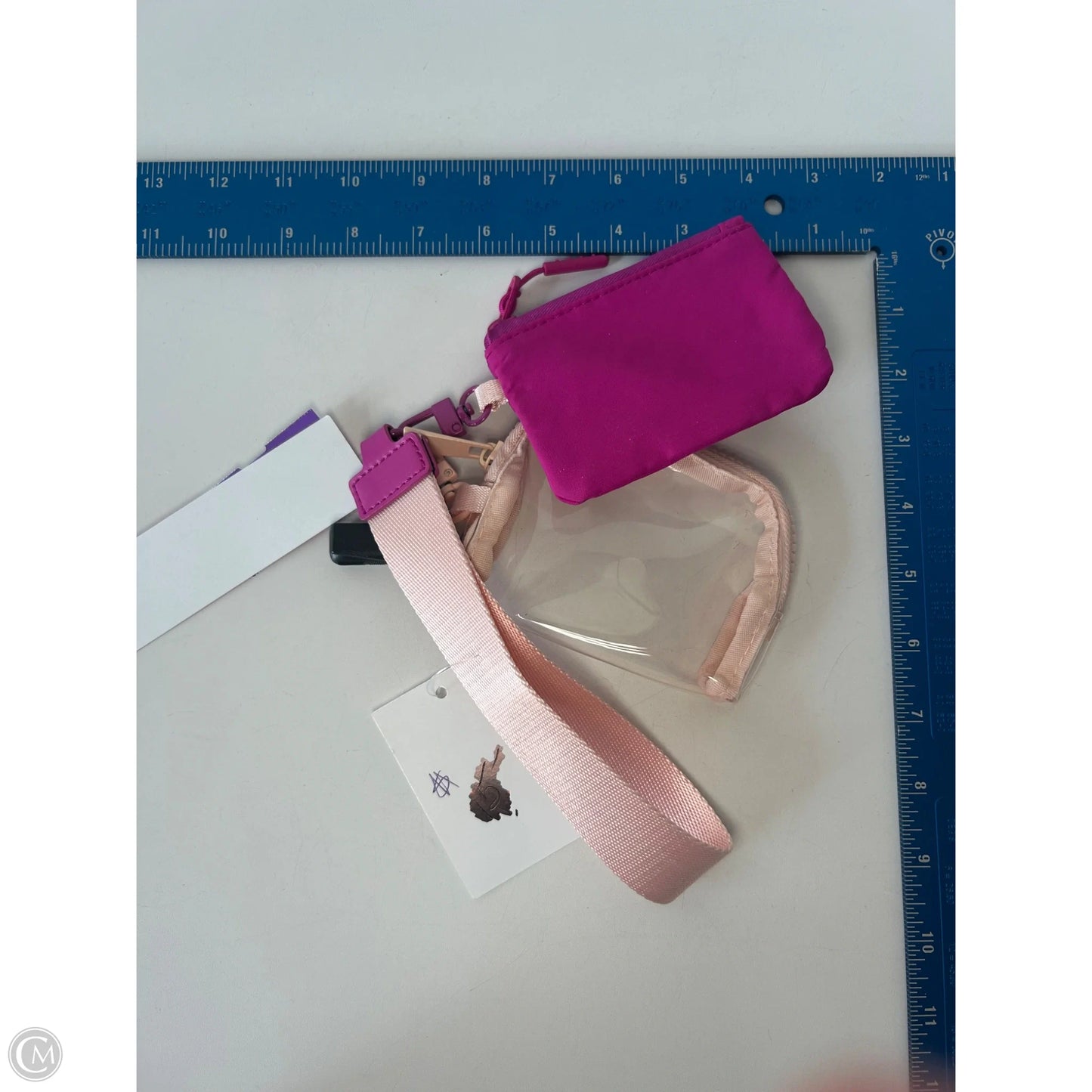 Wristlet By Clothes Mentor, Size: Small
