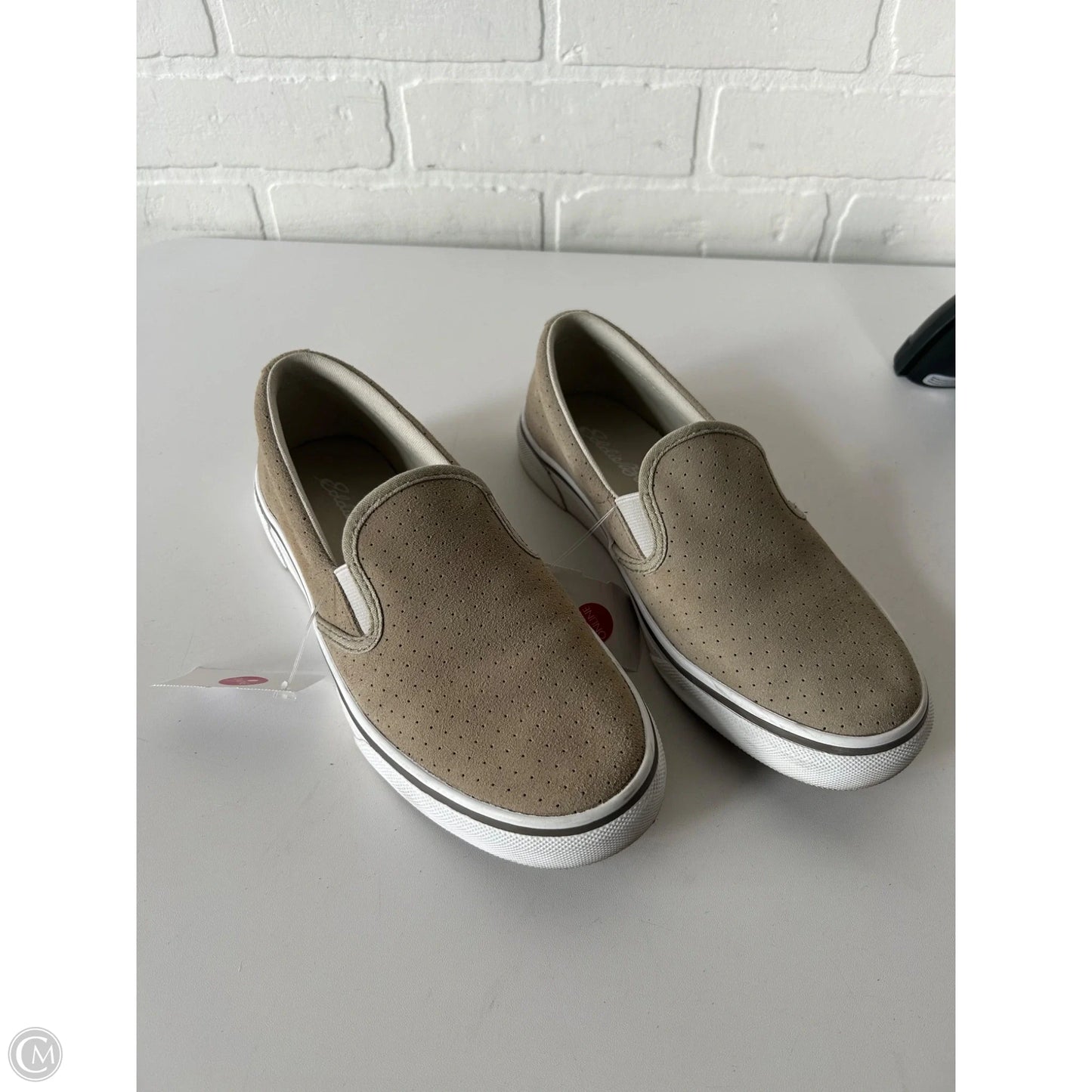 Shoes Flats By Eddie Bauer In Taupe, Size: 7