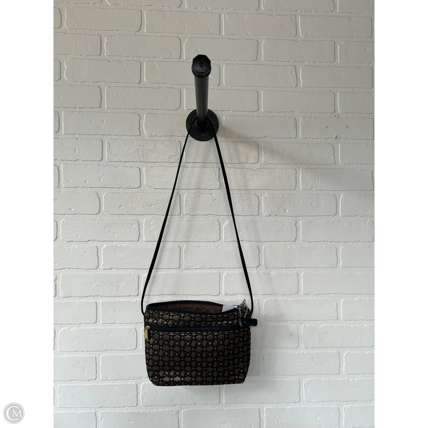 Crossbody By Clothes Mentor, Size: Medium