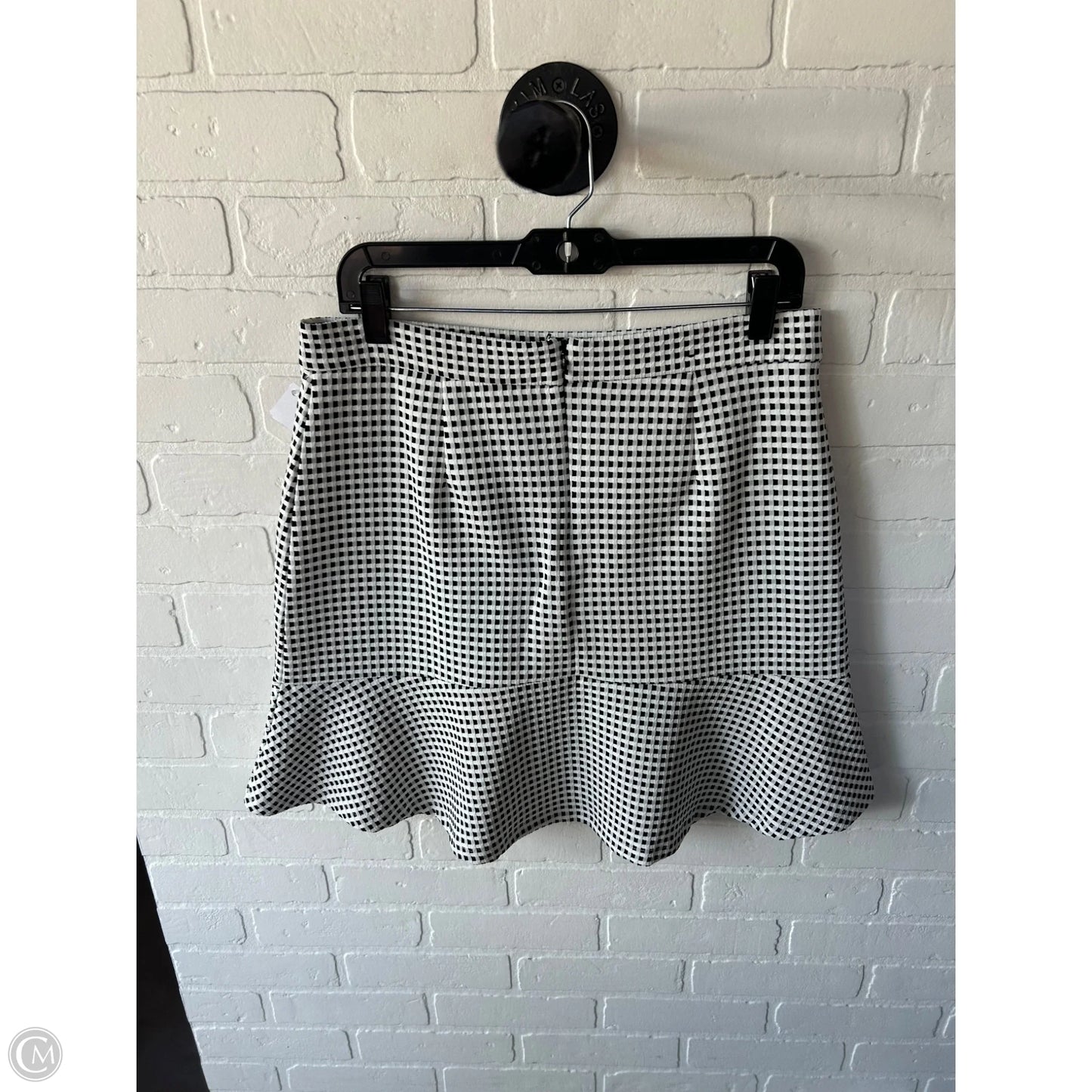 Skirt Mini & Short By Banana Republic In Black & White, Size: 8