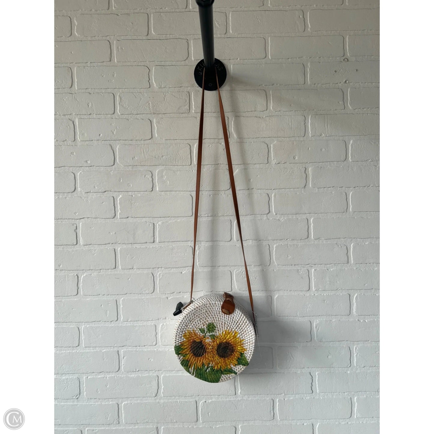 Crossbody By Clothes Mentor, Size: Small