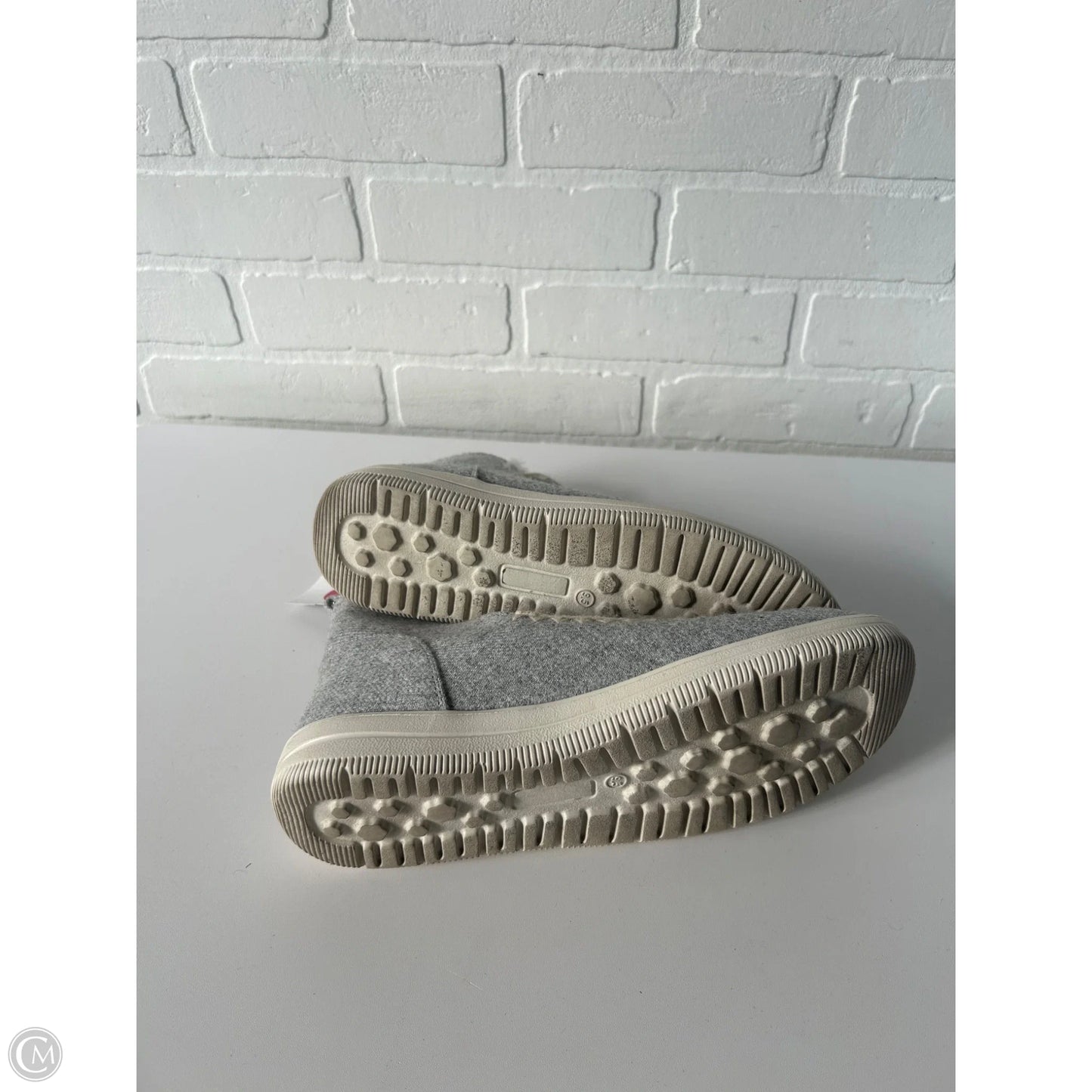 Boots Ankle Flats By So In Grey, Size: 9.5