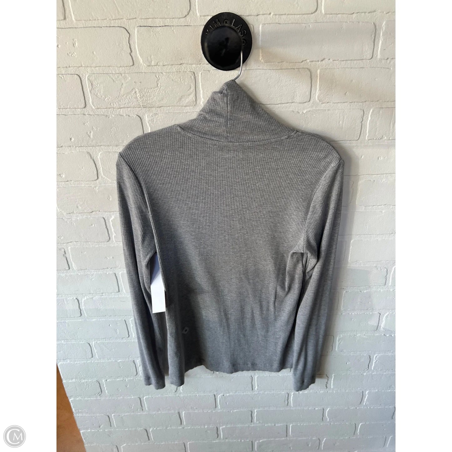 Top Long Sleeve By Truth In Grey, Size: M