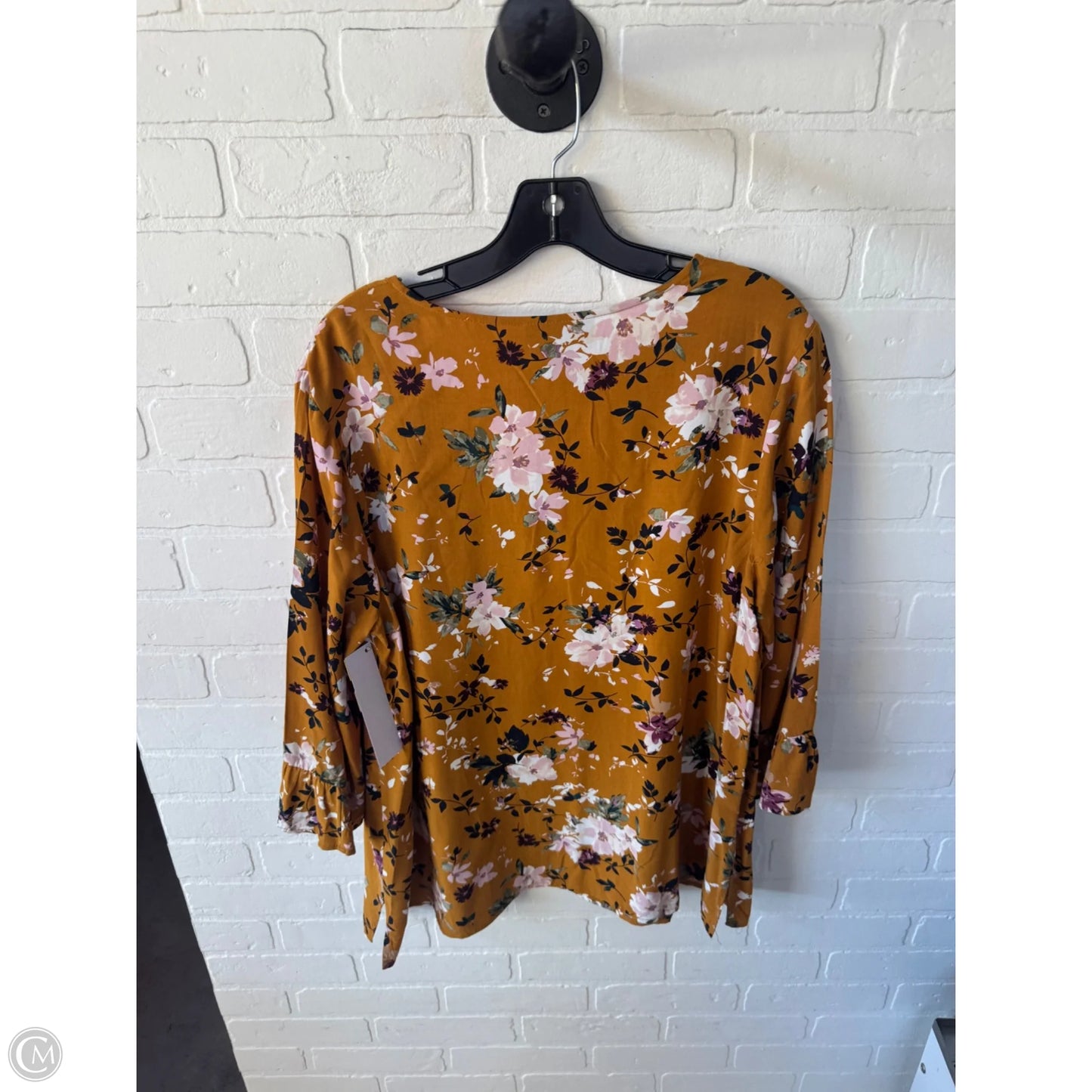 Top Long Sleeve By Grace In Yellow, Size: Xl