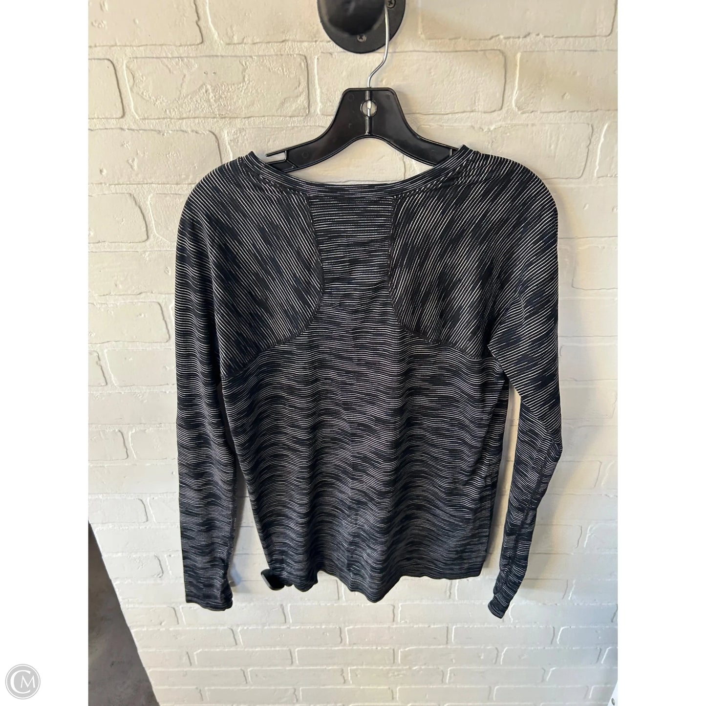 Athletic Top Long Sleeve Crewneck By Athleta In Black & Blue, Size: Xl