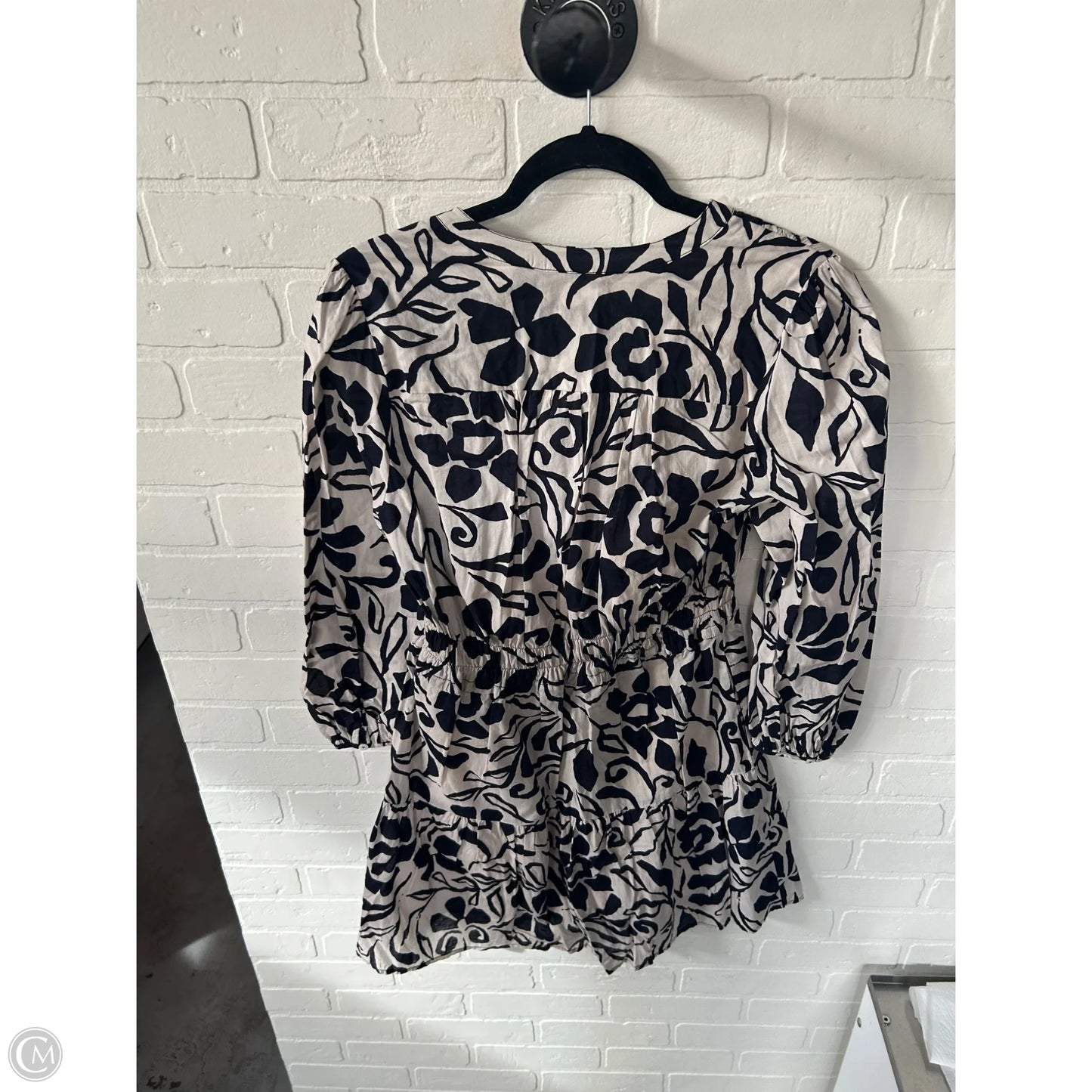 Dress Casual Short By Velvet By Graham & Spencer In Black & Cream, Size: S