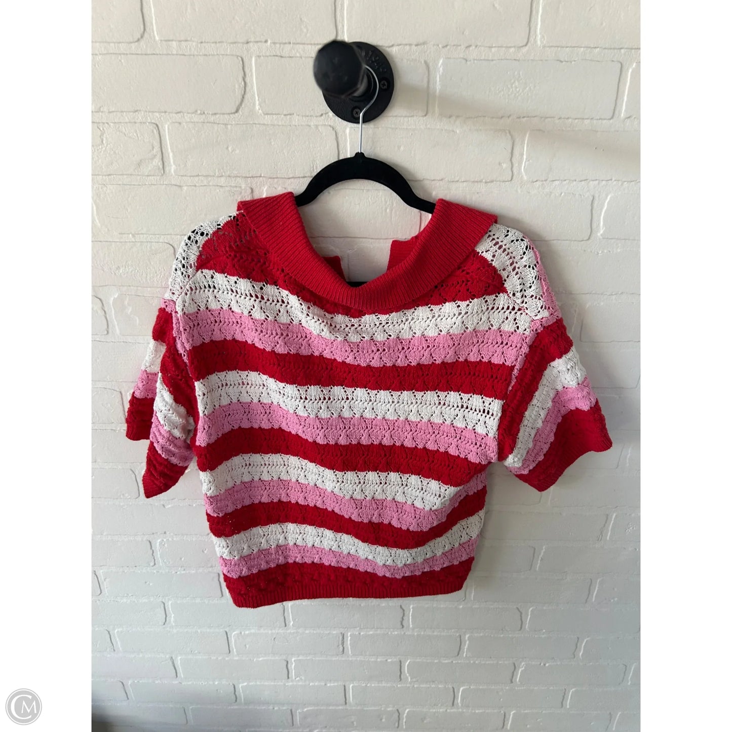 Sweater Short Sleeve By Day + Moon In Red & White, Size: S