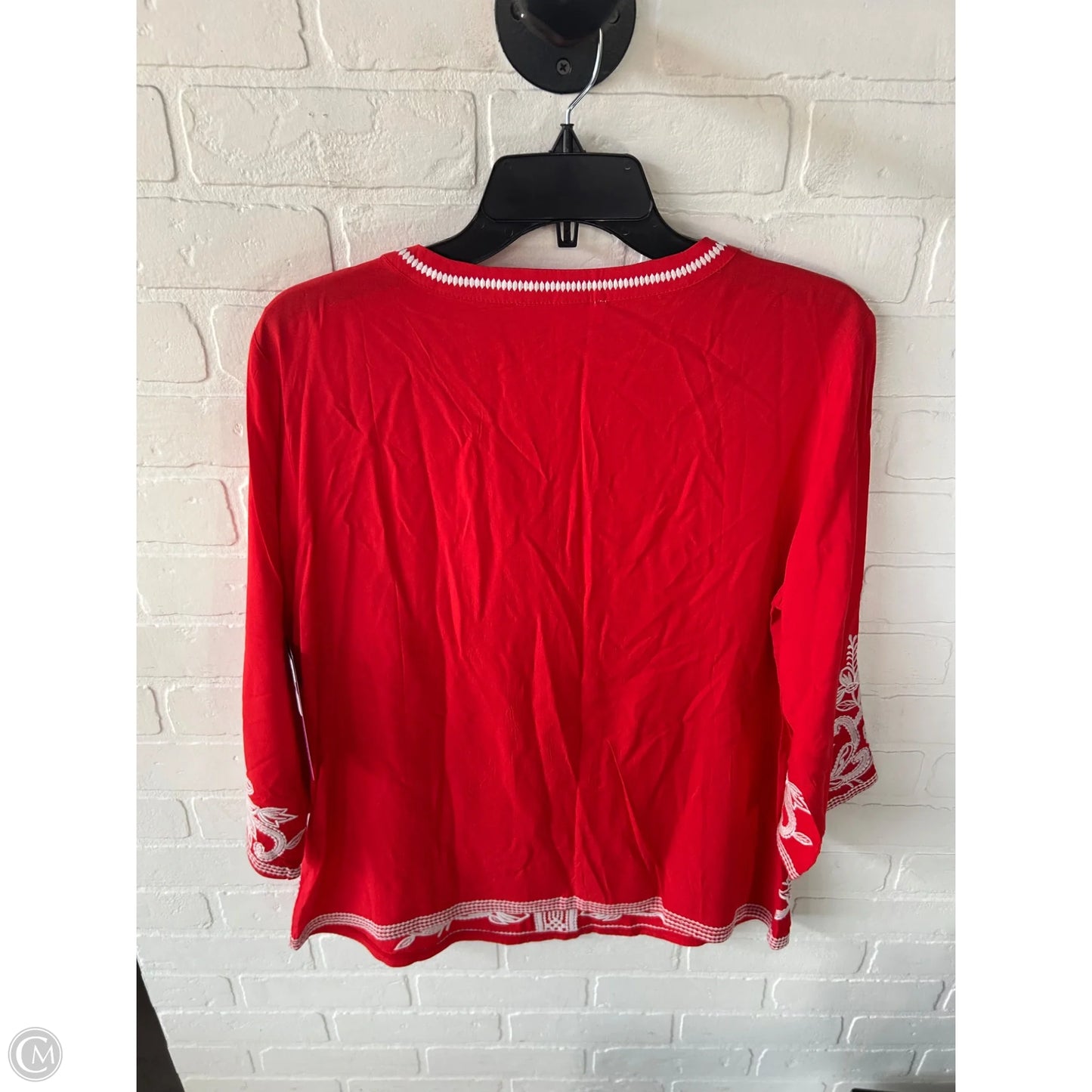 Top Long Sleeve By Solitaire In Red & White, Size: M