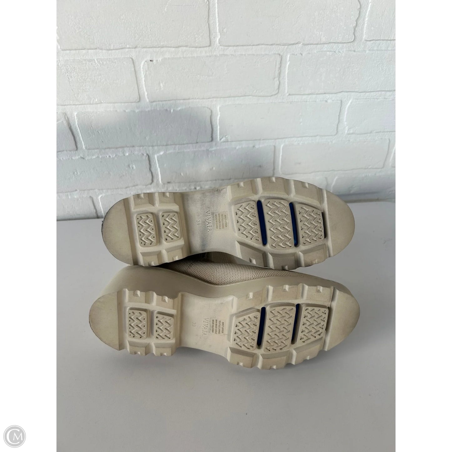 Boots Ankle Flats By Vivaia In Cream, Size: 8.5