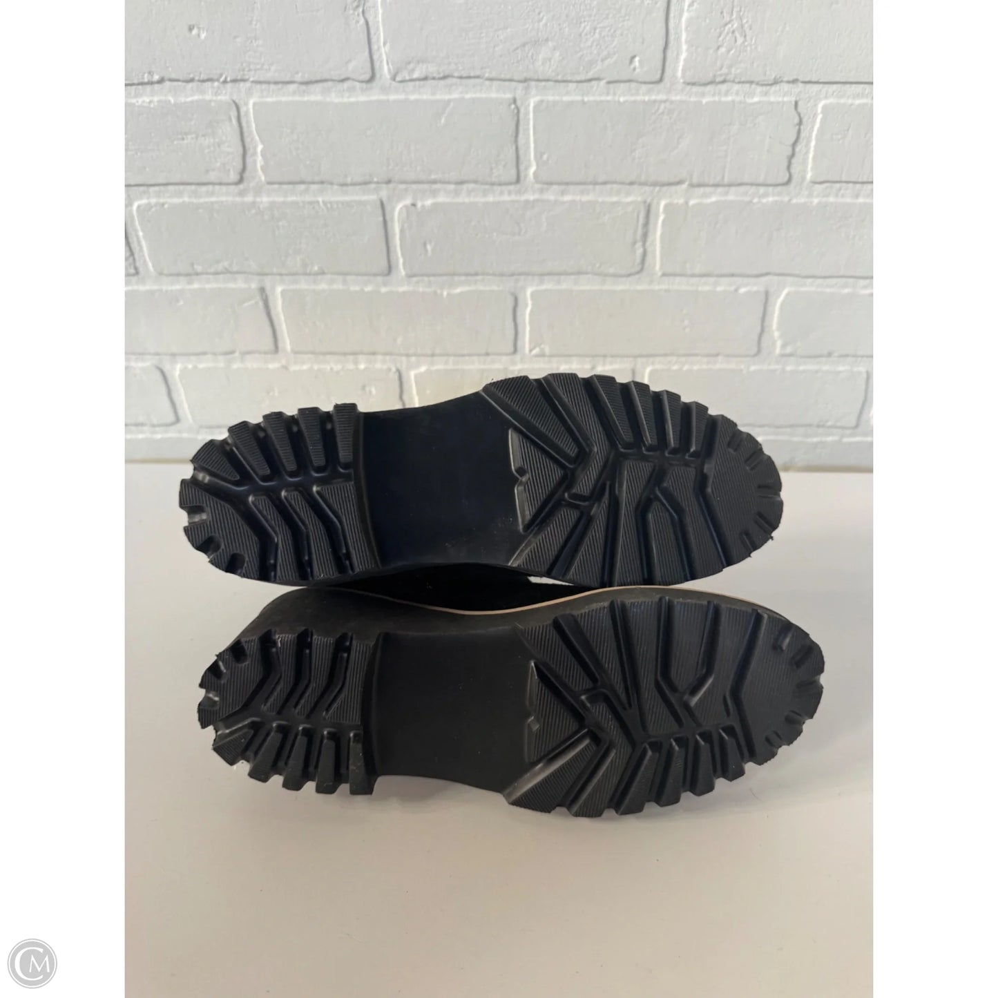 Boots Ankle Flats By Vaneli In Black, Size: 10