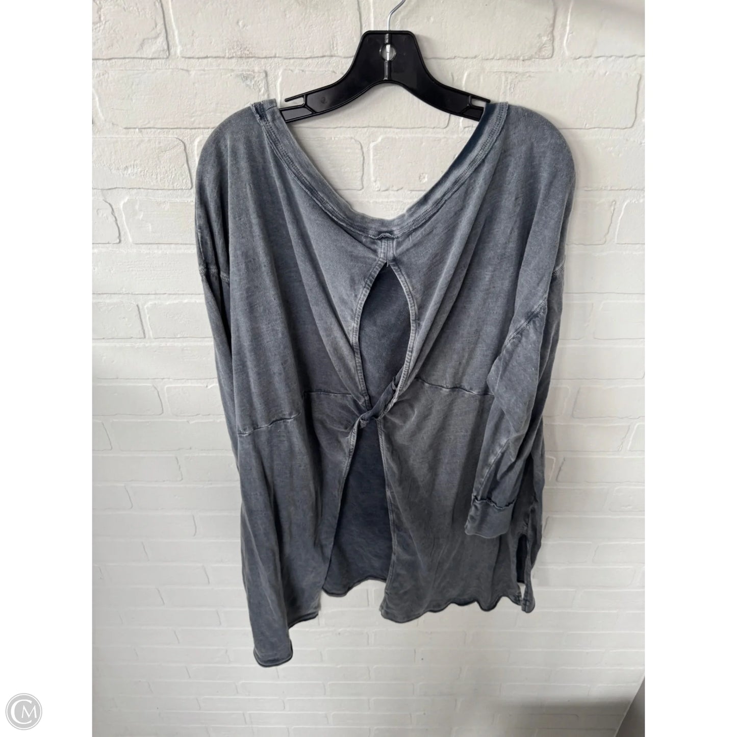 Top Long Sleeve By We The Free In Grey, Size: Xl