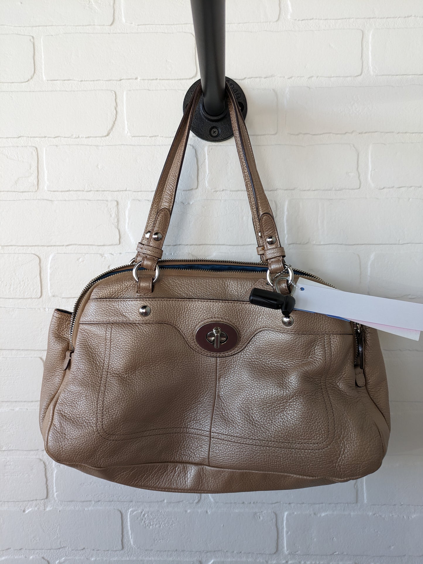 Handbag Designer By Coach Size: Large