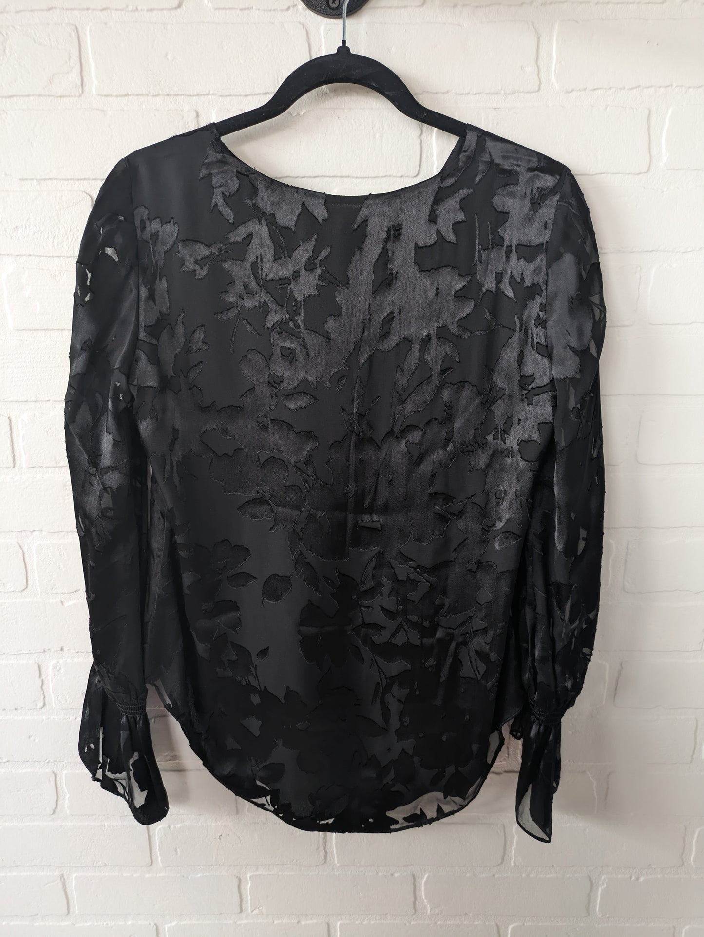 Blouse Long Sleeve By White House Black Market Size: Xs