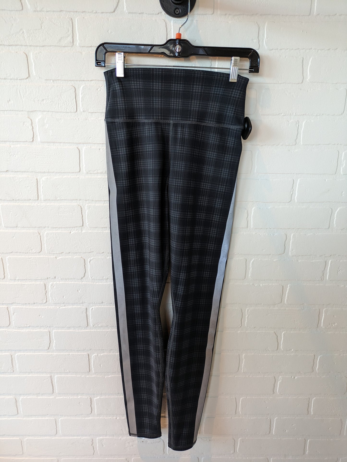 Athletic Leggings By Alo Size: 4