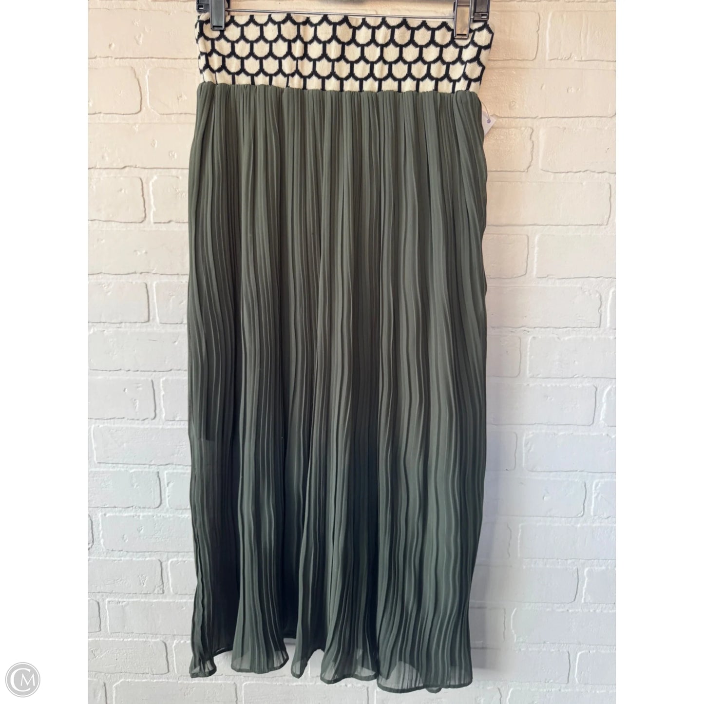 Skirt Midi By Clothes Mentor In Green, Size: M