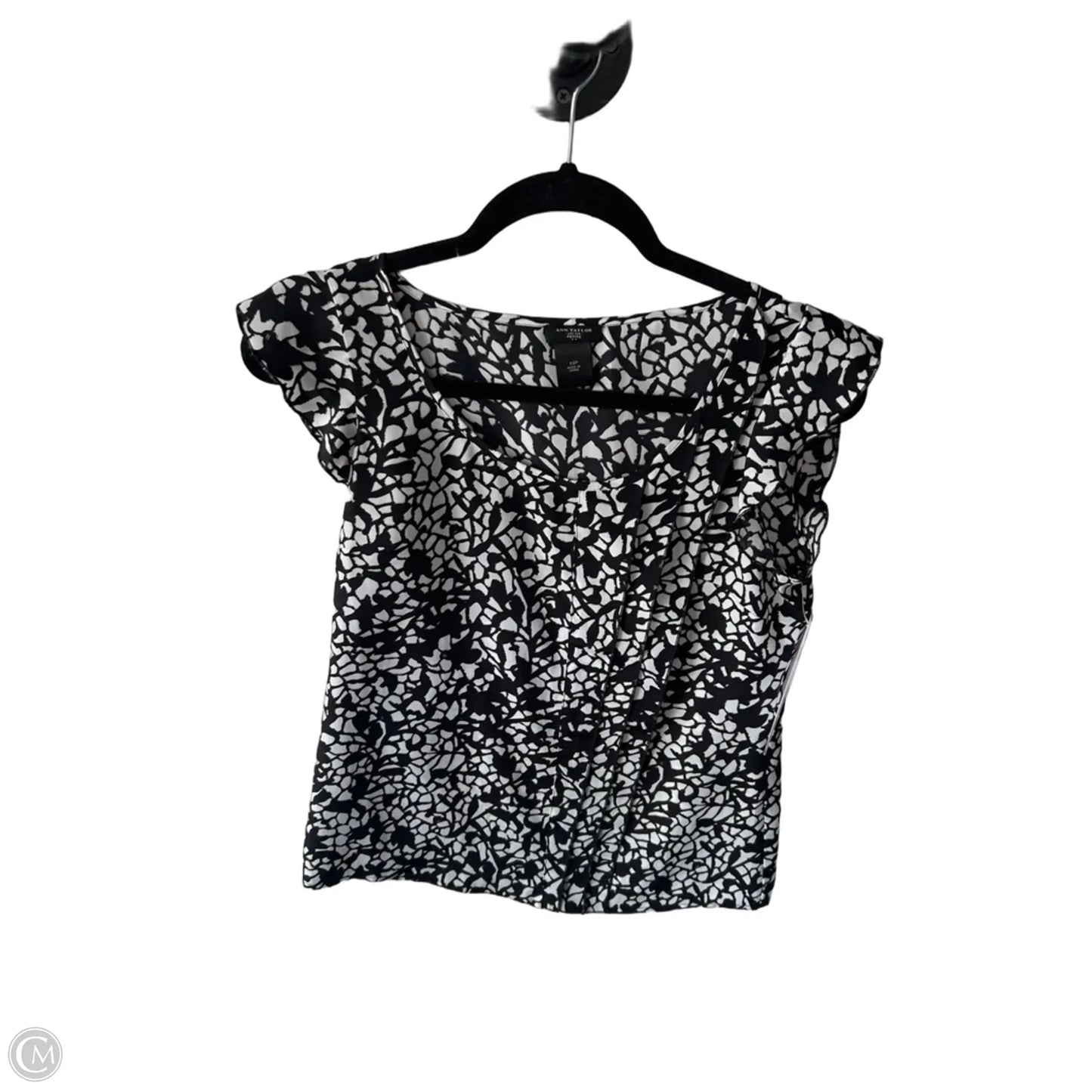 Top Sleeveless By Ann Taylor In Black & White, Size: Xsp