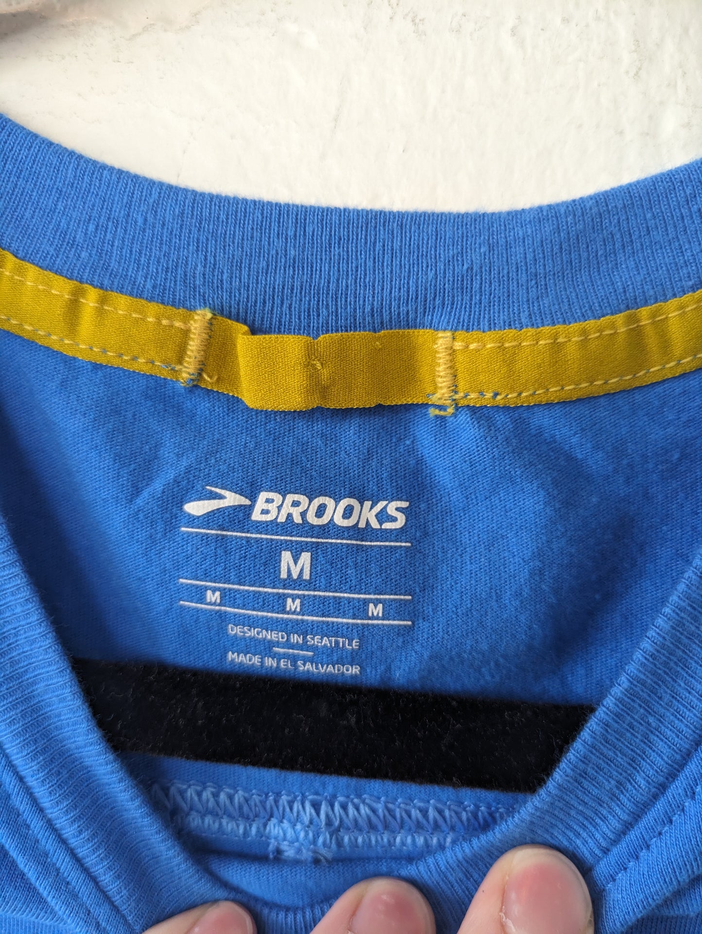 Athletic Tank Top By Brooks  Size: M