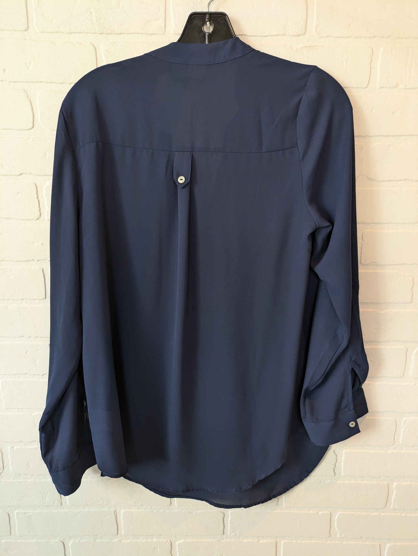 Top Long Sleeve By Clothes Mentor In Navy, Size: S