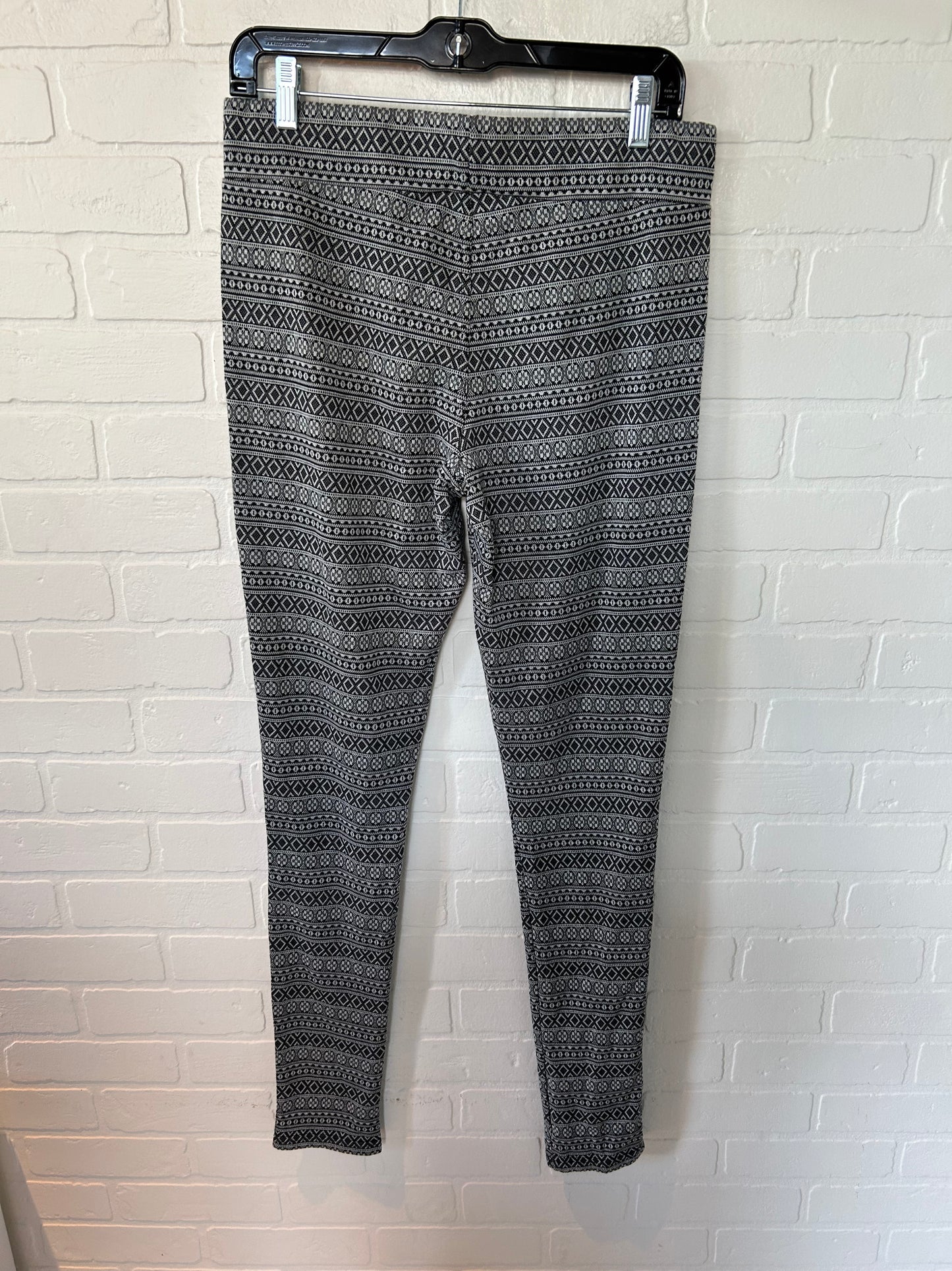 Pants Leggings By Kavu In Black & White, Size: 12