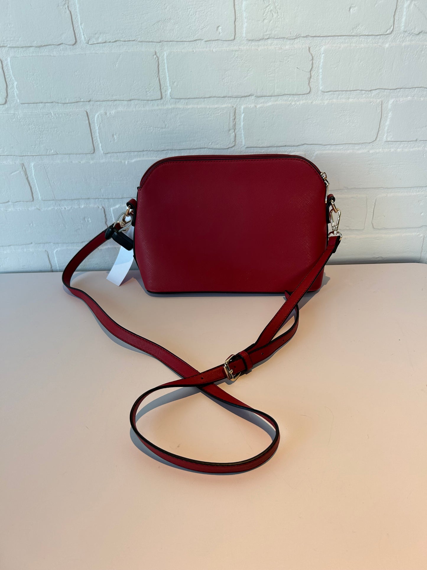 Crossbody By Clothes Mentor, Size: Small