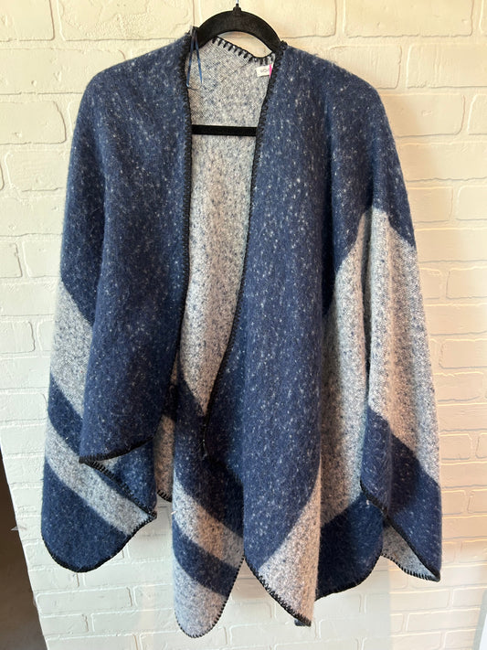 Poncho By Clothes Mentor In Blue, Size: Os