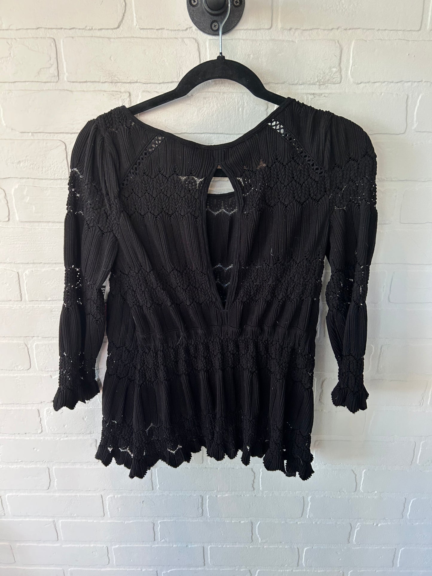 Top Long Sleeve By Free People In Black, Size: Xs