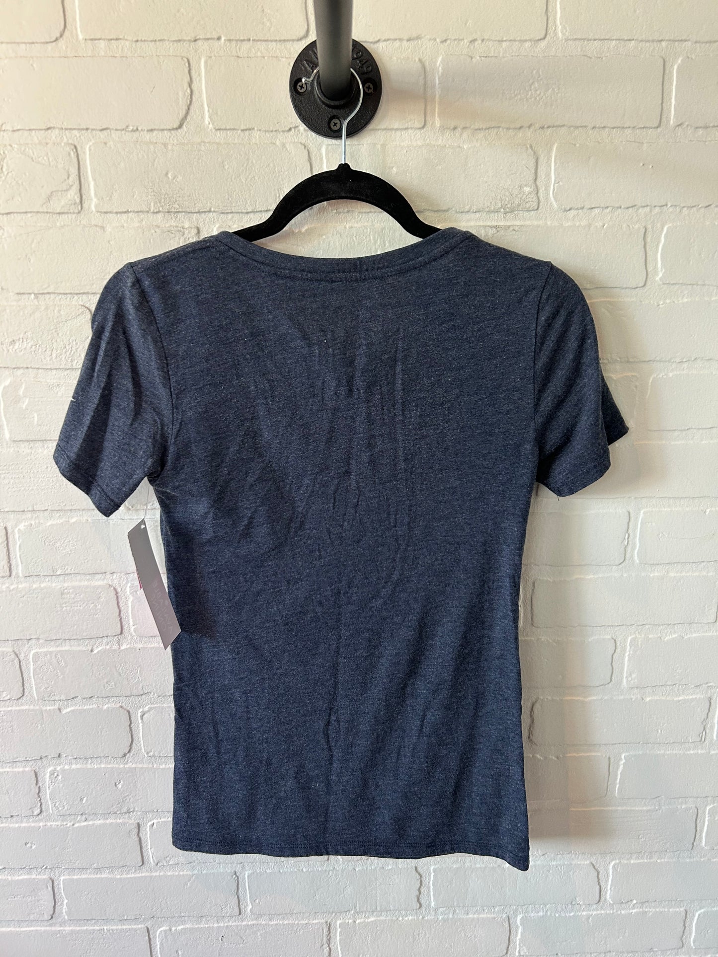 Top Short Sleeve By Nike In Blue, Size: Xs