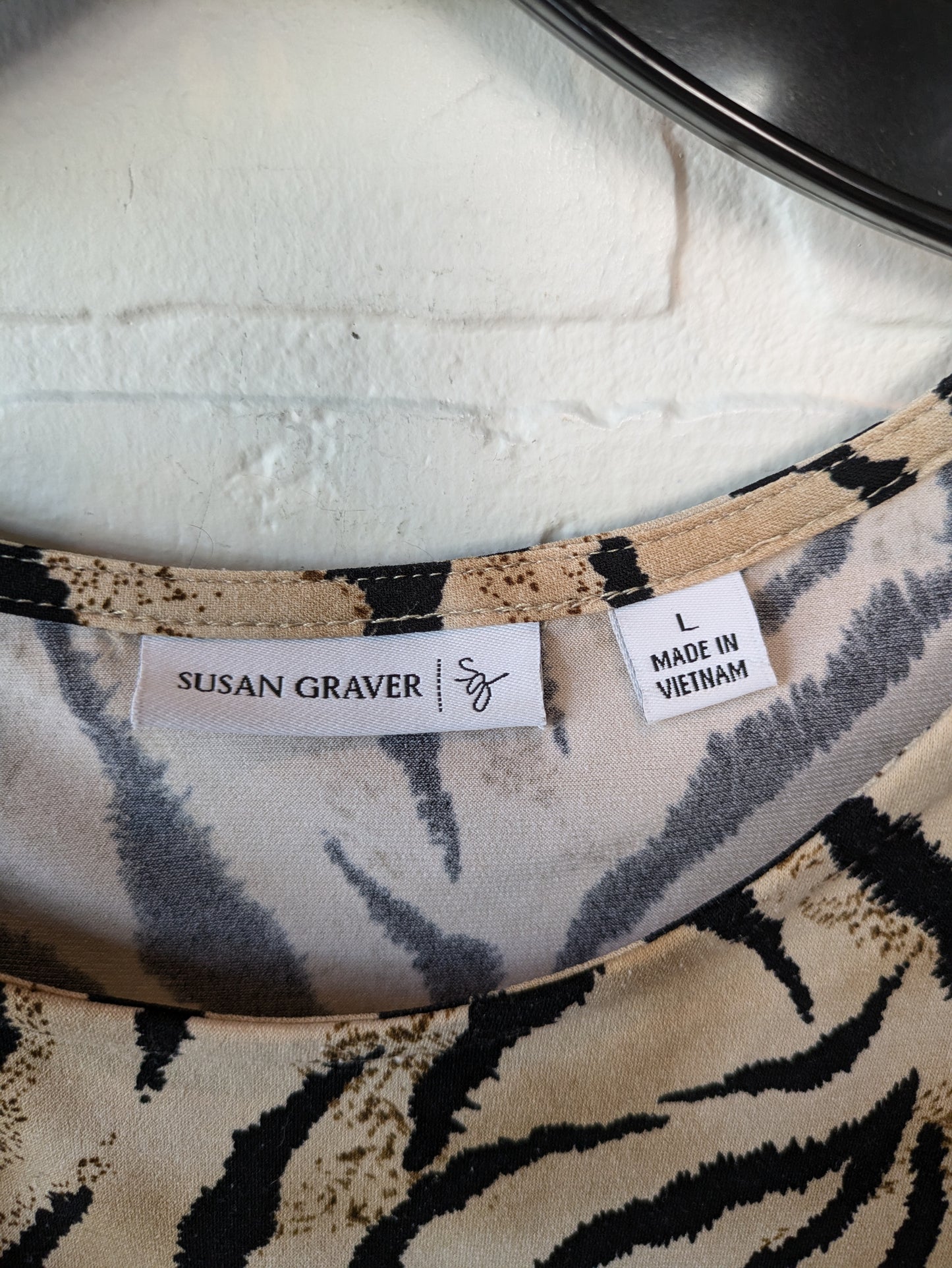 Top 3/4 Sleeve By Susan Graver In Animal Print, Size: L